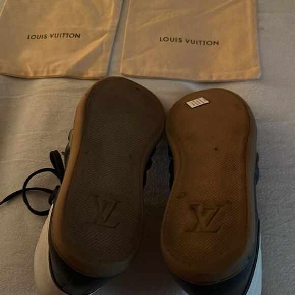 LOUIS VUITTON Leather High Trainers - LV Men's Size 9 - US Men's Size 10 - Picture 11 of 12